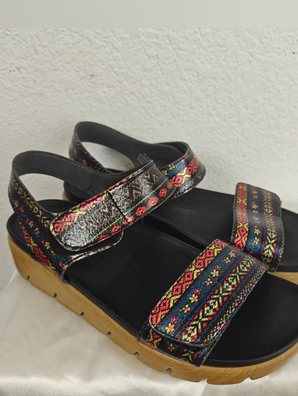 Alegria Playa Comfort Platform Sandals – Adjustable Straps US 9-9.5 Boho Chic